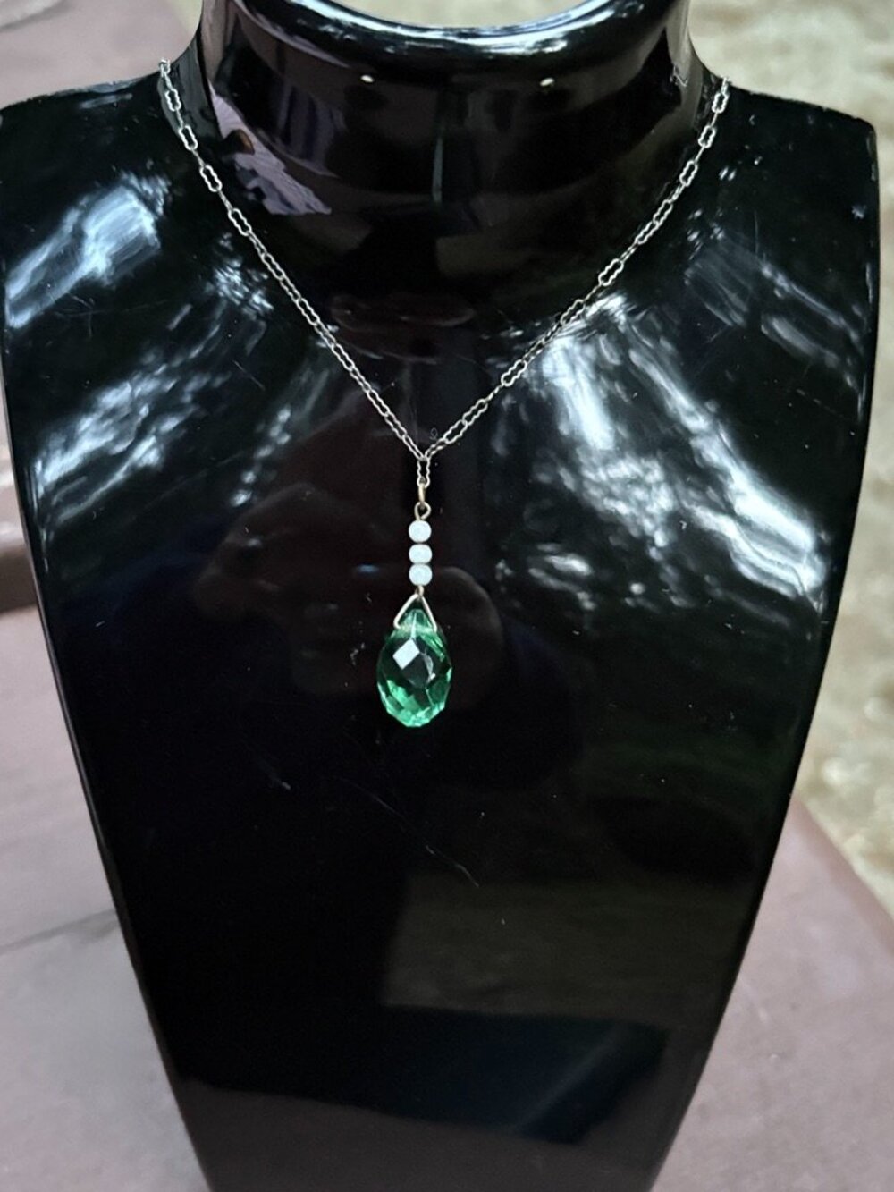 Vintage Emerald Green Crystal Teardrop Necklace